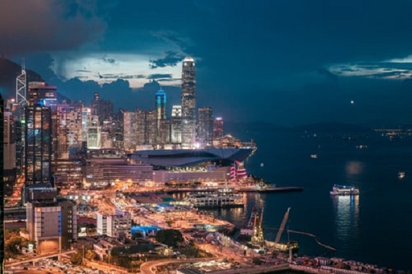 在深圳注册香港公司都要走什么流程？